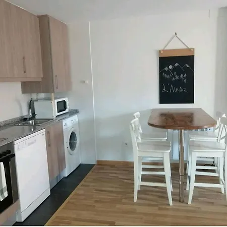 La Montañesa En Aínsa, Bonito Con Grande Terraza Apartamento *